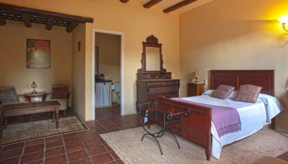 Hostal La Riera Torroella De Montgri Ngoại thất bức ảnh